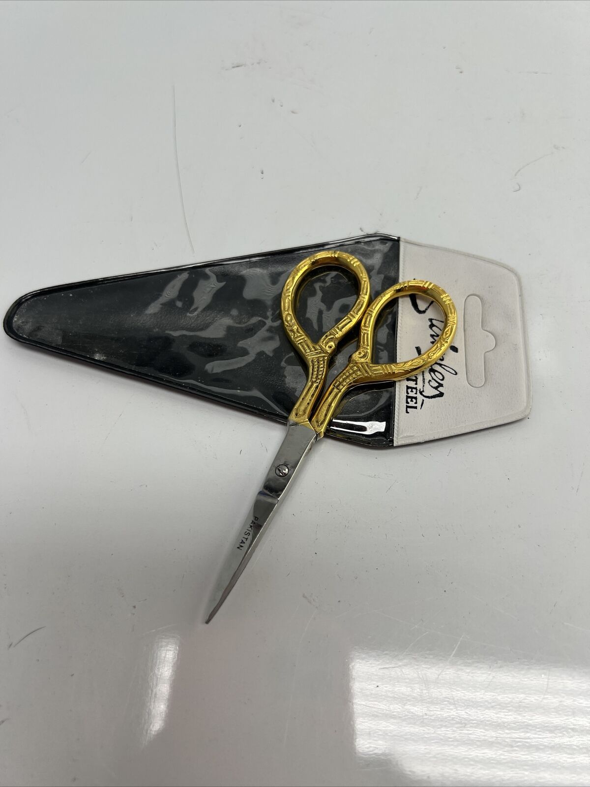 Gingher Gold Lions Tail Embroidery Scissors
